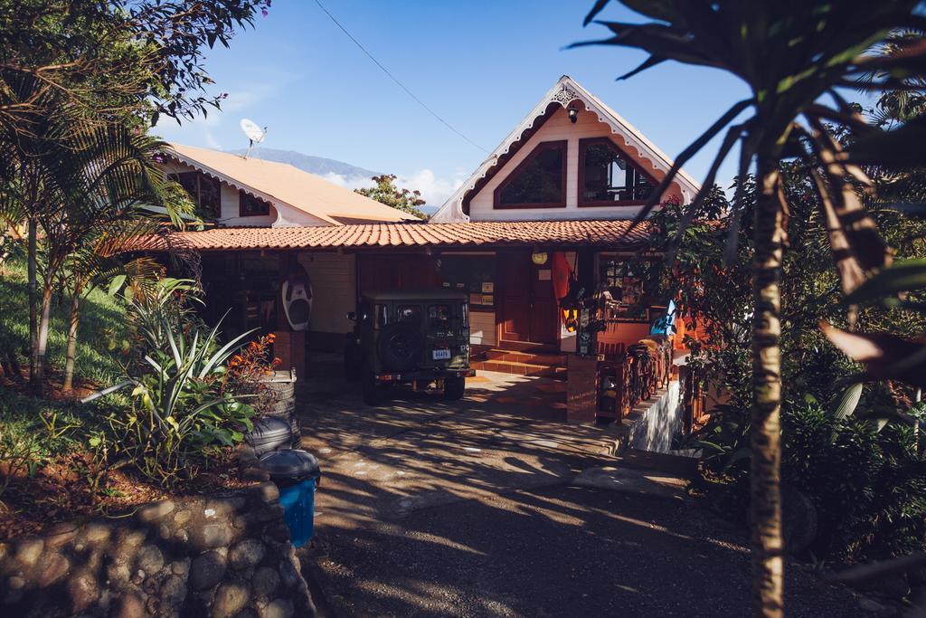Spanish By The River - Turrialba Exterior photo