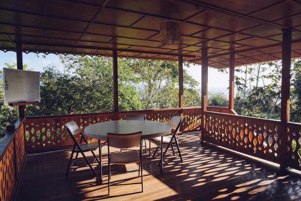 Spanish By The River - Turrialba Exterior photo